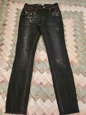 Cali 1850 Black Denim Distressed Skinny Jeans w/Rhinestones and Pearl accents